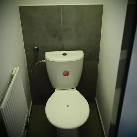 Srub U Lanovky Hostal *
